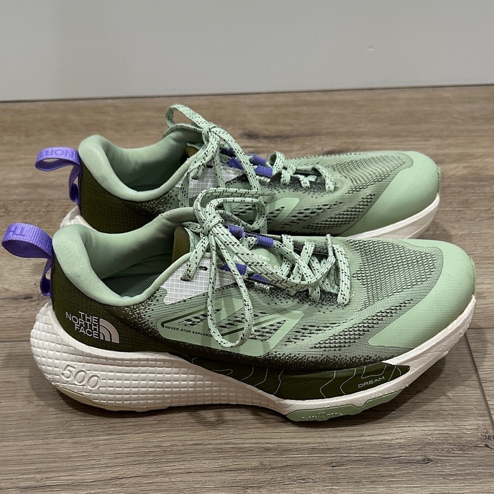 The North Face Women’s Altamesa 500 sage mint Green Trail Running Shoes size 10